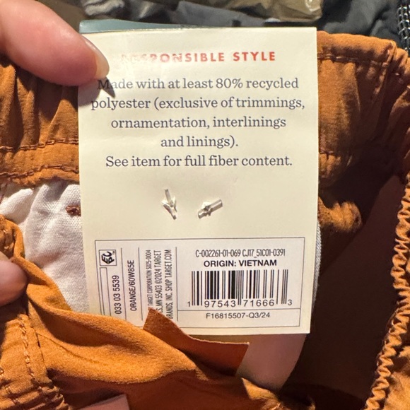 Size 18M Cat & Jack Kids Quick Dry Tan Shorts - Picture 4 of 5